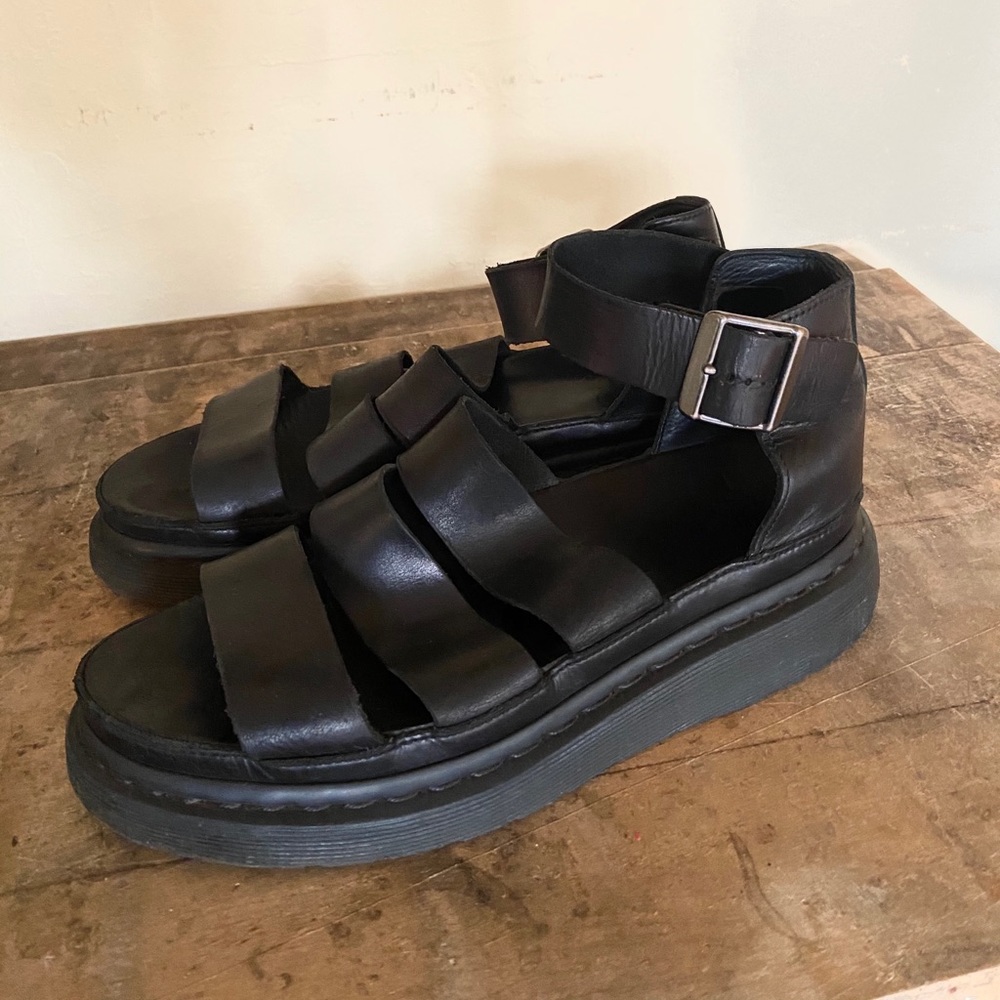 Womens Dr. Marten Rare Clarissa Sandals. Size 9.